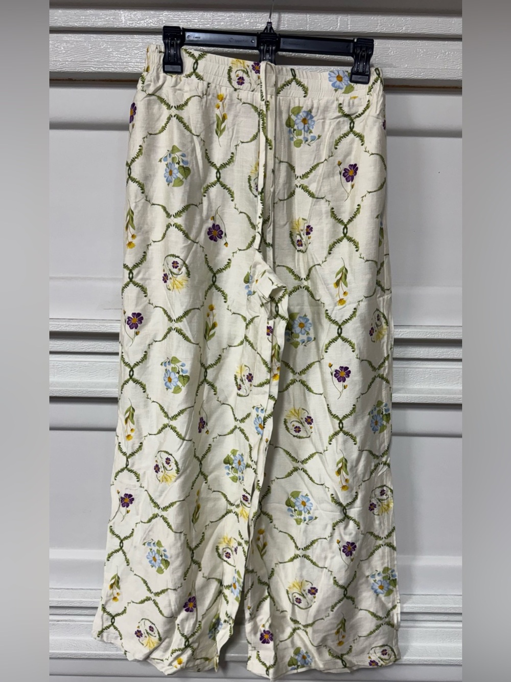Paradise Fashion USA Floral Wide Leg Cropped Pants NWT